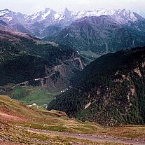 Timmelsjoch blick zurück Blick nach unten