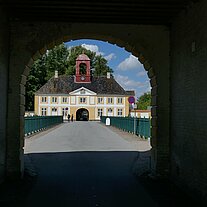 Schlosseinfahrt Schlosseinfahrt