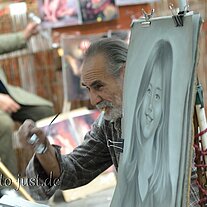 Maler mit seinem Mädchenportrait Maler mit seinem Mädchenportrait