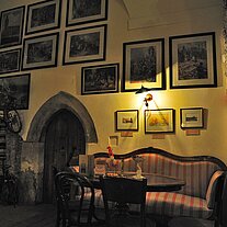 Caffe Hoch und Deutschmeister an der Karlsbrü Caffe Hoch und Deutschmeister an der Karlsbrü