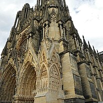 Kathedrale von Reims rechter Turm Kathedrale von Reims rechter Turm