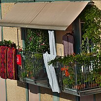 Balkon gegenüber Balkon gegenüber