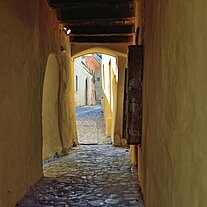 Gasse in der Altstadt Kopfsteinpflaster Gasse in der Altstadt Kopfsteinpflaster
