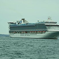 die Caribbean Princess vor St Peter Port die Caribbean Princess vor St Peter Port