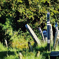 Denkmäler in verschiedenen Richtungen Denkmäler in verschiedenen Richtungen