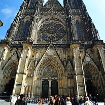 der Veitsdom von vorne