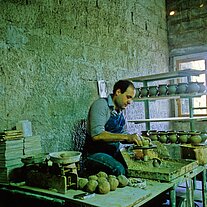 in einer Töpferwerkstatt