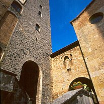 Hauptturm mit Domaufgang  San Gimignano