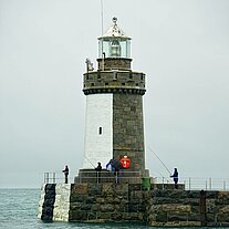 Leuchtturm an der Hafenausfahrt