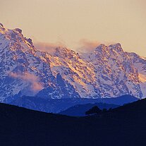 ferne Berggipfel im Abendlicht Monte Cinto ferne Berggipfel im Abendlicht Monte Cinto