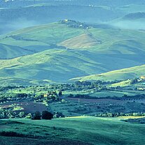 Morgennebel und Hügelland bei Volterra Morgennebel und Hügelland bei Volterra