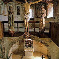 Schloss Tirol, Kapelle Kreuzigungsgruppe id Schlosskapelle