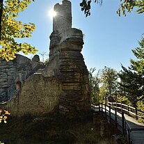 Die Ruine Weissenstein im Gegenlicht Die Ruine Weissenstein im Gegenlicht