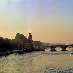 Abendstimmung über der Steinernen Brücke
