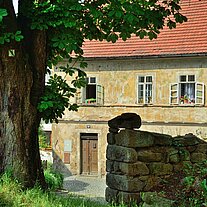 altes Haus an der Kirche altes Haus an der Kirche